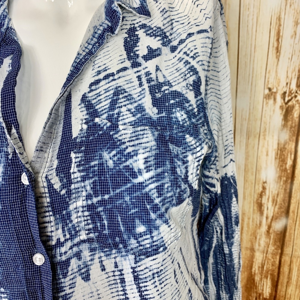 Cloth and Stone Top Button Up Blouse Acid Wash Sm - Picture 4 of 7